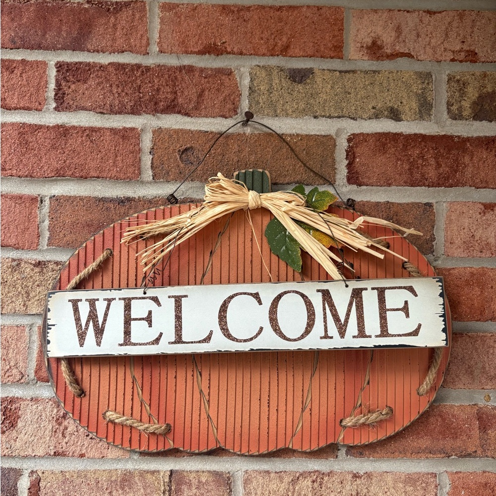New Pumpkin Welcome Sign